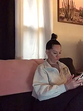 SidneyRaee online show from February 20, 2026, 5:26 pm