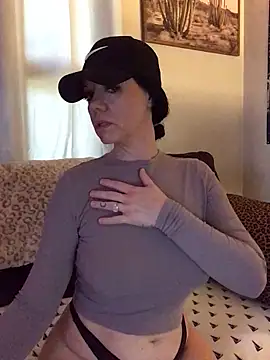 SidneyRaee online show from October 10, 2025, 4:30 pm