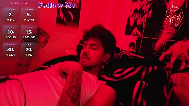Snapshot of just_fucks chatting on May 25, 2026, 6:50 pm just fucks online show from May 25, 2026, 6:50 pm