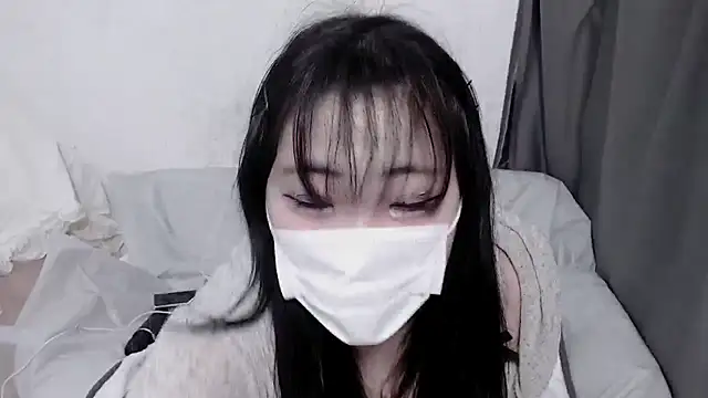 Snapshot of _Eunbi_ chatting on February 7, 2025, 10:50 am Eunbi online show from February 7, 2025, 10:50 am