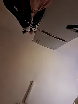 Snapshot of _Eunbi_ chatting on December 3, 2024, 1:03 am Eunbi online show from December 3, 2024, 1:03 am