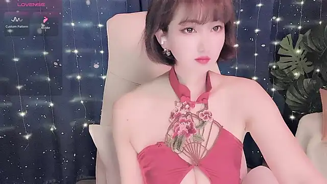 Snapshot of Mist_lili chatting on December 27, 2024, 12:56 pm Mist lili online show from December 27, 2024, 12:56 pm