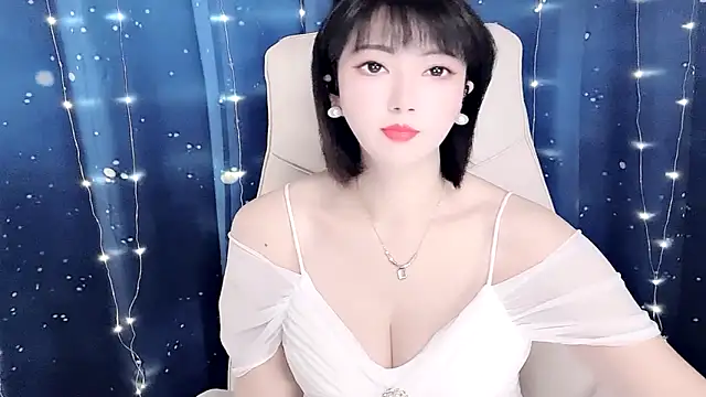 Snapshot of Mist_lili chatting on October 10, 2025, 1:50 am Mist lili online show from October 10, 2025, 1:50 am