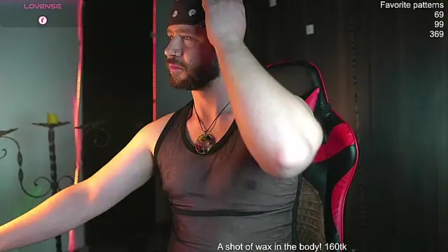 Snapshot of just_maxii chatting on February 12, 2026, 11:15 pm just maxii online show from February 12, 2026, 11:15 pm