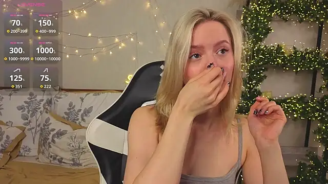 IdaValenti online show from April 14, 2026, 11:10 pm