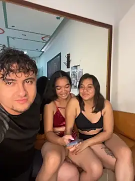 Nina-Eros1 online show from February 5, 2026, 8:15 pm