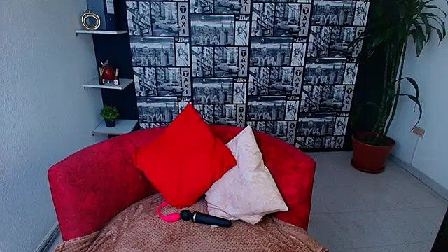 Snapshot of kassandra_james chatting on May 20, 2026, 1:19 pm kassandra james online show from May 20, 2026, 1:19 pm