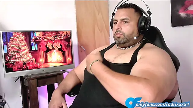 rodrix54 online show from December 17, 2024, 10:32 pm