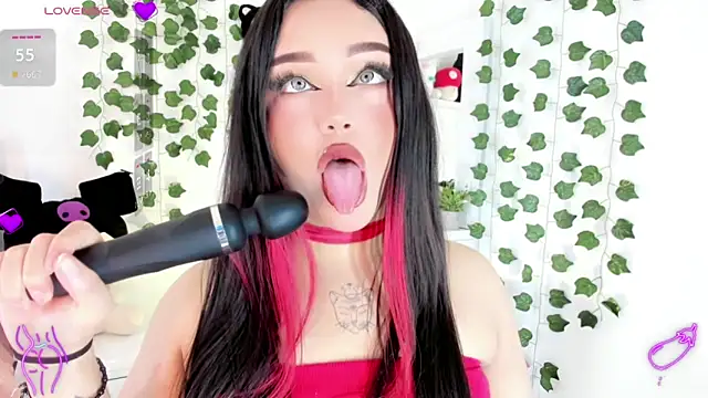 Snapshot of cattriona_muller chatting on October 24, 2025, 4:22 am cattriona muller online show from October 24, 2025, 4:22 am