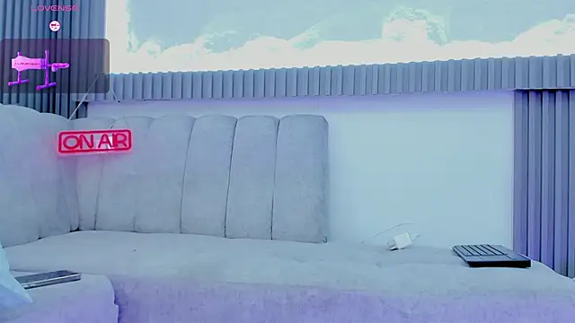 Snapshot of Apolo_Bianco_ chatting on November 3, 2025, 11:52 pm Apolo Bianco  online show from November 3, 2025, 11:52 pm