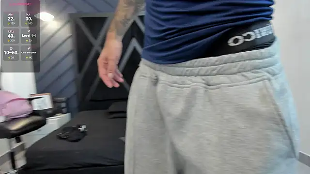 Snapshot of Apolo_Bianco_ chatting on September 15, 2025, 11:16 pm Apolo Bianco  online show from September 15, 2025, 11:16 pm