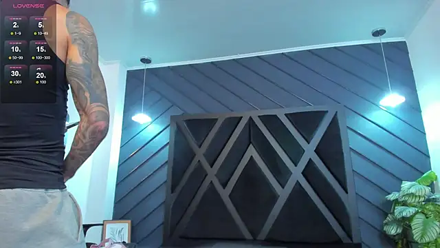 Snapshot of Apolo_Bianco_ chatting on September 13, 2025, 2:11 am Apolo Bianco  online show from September 13, 2025, 2:11 am