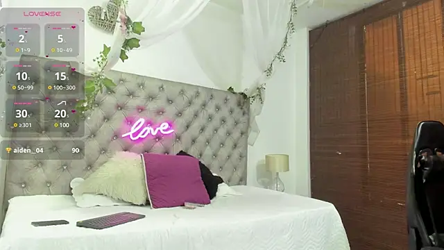 Snapshot of Apolo_Bianco_ chatting on December 3, 2024, 2:44 pm Apolo Bianco  online show from December 3, 2024, 2:44 pm