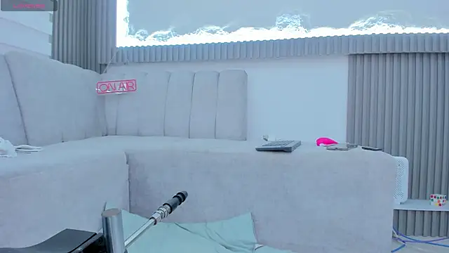 Snapshot of Apolo_Bianco_ chatting on October 29, 2025, 10:42 pm Apolo Bianco  online show from October 29, 2025, 10:42 pm