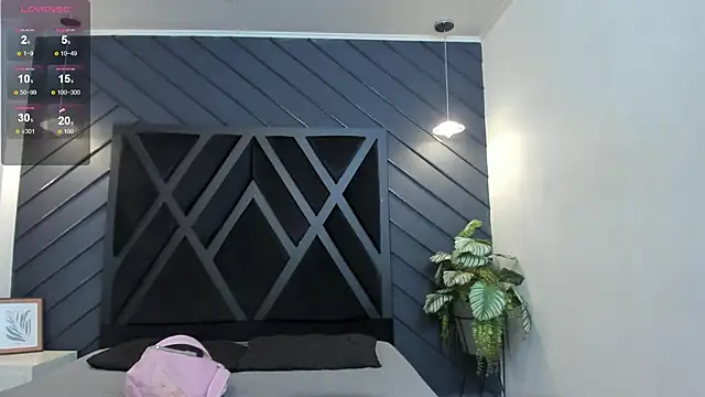 Snapshot of Apolo_Bianco_ chatting on September 17, 2025, 11:18 pm Apolo Bianco  online show from September 17, 2025, 11:18 pm