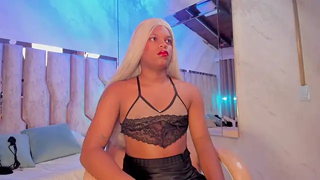 Snapshot of ari_monet chatting on February 25, 2026, 11:32 am ari monet online show from February 25, 2026, 11:32 am