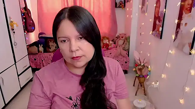 Snapshot of claryssa_ chatting on April 30, 2026, 8:16 pm claryssa online show from April 30, 2026, 8:16 pm