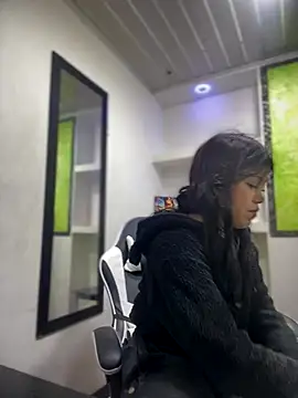 Snapshot of emily_rosse04 chatting on October 10, 2025, 12:39 pm emily rosse04 online show from October 10, 2025, 12:39 pm