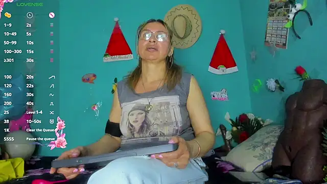 SheraHadee online show from February 9, 2026, 3:26 am