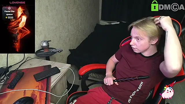 Snapshot of Alexis_Gordon chatting on October 13, 2025, 8:21 pm Alexis Gordon online show from October 13, 2025, 8:21 pm