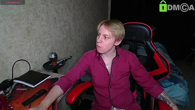 Snapshot of Alexis_Gordon chatting on October 19, 2025, 7:27 pm Alexis Gordon online show from October 19, 2025, 7:27 pm