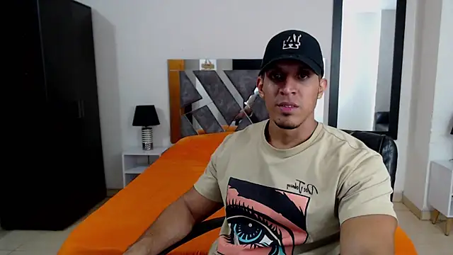 Frank heaven01 online show from February 3, 2025, 3:20 am