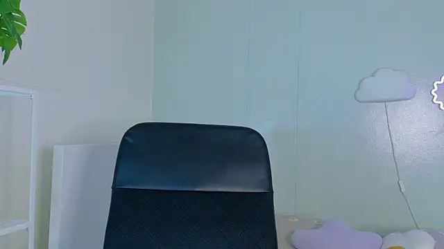 CristalCornner  online show from March 27, 2026, 7:59 pm