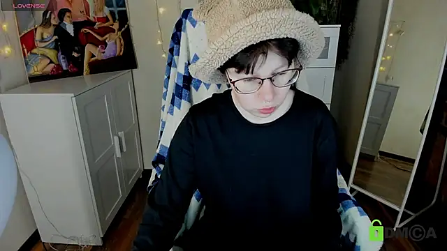 Melissa Wells online show from October 19, 2025, 3:15 pm