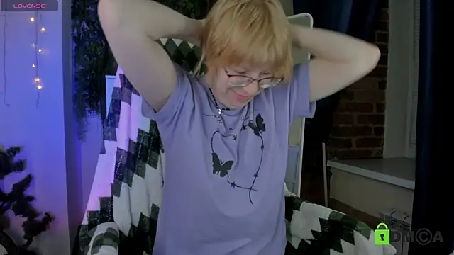 Melissa Wells online show from April 19, 2026, 10:01 pm