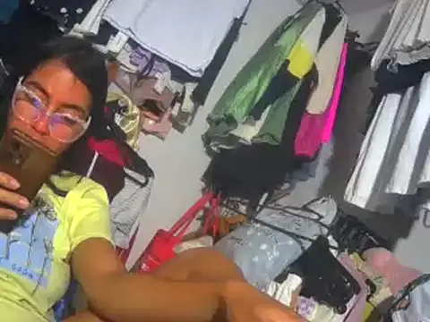 Snapshot of sexyboo2025 chatting on January 4, 2025, 10:38 am sexyboo2025 online show from January 4, 2025, 10:38 am