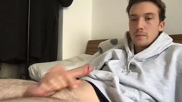 hungandfun05 online show from September 29, 2025, 1:06 pm