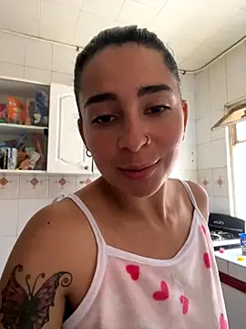 Meganmilk1 online show from November 7, 2025, 4:22 pm