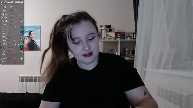 Snapshot of Light_Luna chatting on February 14, 2025, 1:51 pm Light Luna online show from February 14, 2025, 1:51 pm