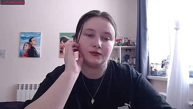 Snapshot of Light_Luna chatting on March 6, 2025, 9:36 am Light Luna online show from March 6, 2025, 9:36 am