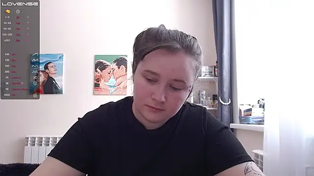 Snapshot of Light_Luna chatting on February 15, 2025, 5:51 am Light Luna online show from February 15, 2025, 5:51 am