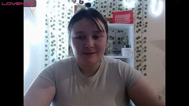 Snapshot of Light_Luna chatting on January 12, 2025, 1:58 pm Light Luna online show from January 12, 2025, 1:58 pm