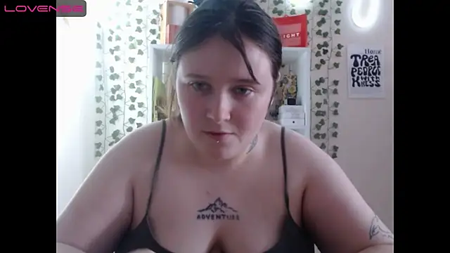 Snapshot of Light_Luna chatting on January 15, 2025, 9:56 am Light Luna online show from January 15, 2025, 9:56 am