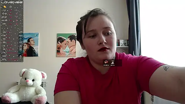 Snapshot of Light_Luna chatting on February 14, 2025, 10:17 am Light Luna online show from February 14, 2025, 10:17 am