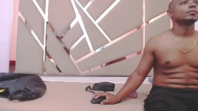 you and i9 online show from November 4, 2025, 7:28 pm