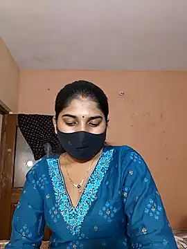 Luv Adite20 online show from November 18, 2025, 3:59 pm