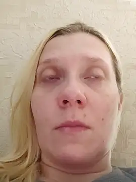 LeraSweet online show from October 19, 2025, 7:05 pm