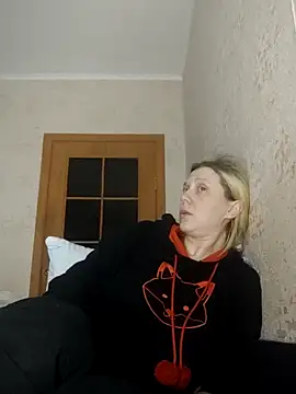 LeraSweet online show from February 8, 2026, 8:50 pm