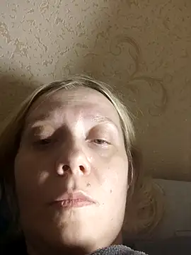 LeraSweet online show from October 24, 2025, 8:08 pm