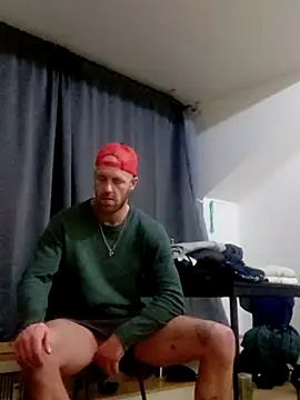 Snapshot of eltoulou chatting on February 17, 2025, 11:22 pm eltoulou online show from February 17, 2025, 11:22 pm