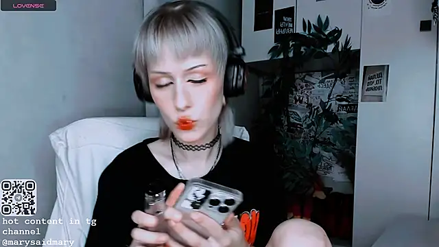 Snapshot of say_mary chatting on September 27, 2025, 12:39 am say mary online show from September 27, 2025, 12:39 am