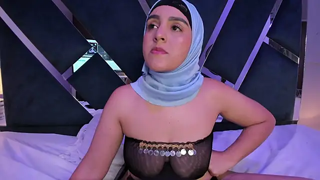 Nahid Jaziri1 online show from November 18, 2025, 8:12 pm