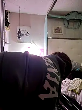 BeckiTooSweet online show from March 4, 2025, 3:33 am