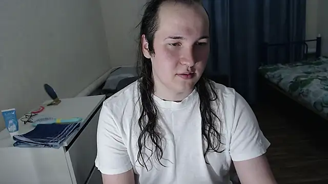 EvaMiron online show from January 10, 2026, 2:34 pm