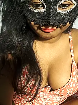 FANTASY QUEEN 07 online show from April 13, 2026, 9:35 am