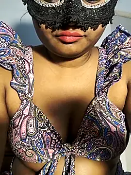 FANTASY QUEEN 07 online show from April 6, 2026, 7:53 am